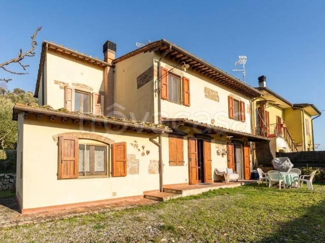 Rustico in vendita a Palaia