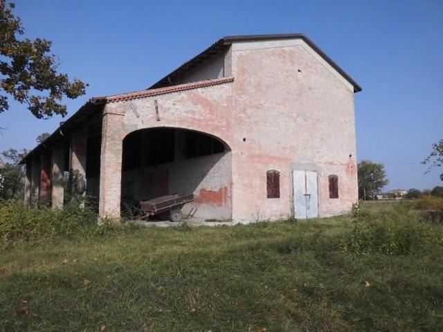 Rustico in vendita a Parma