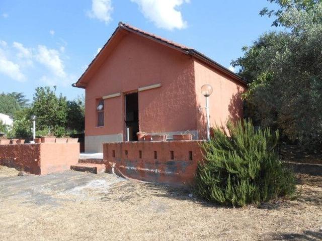 Rustico in vendita a Pedara via Martino Cilestri
