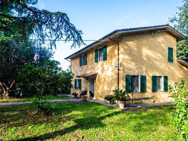 Rustico in vendita a Pesaro strada dell'Altarello, Monte San Bartolo