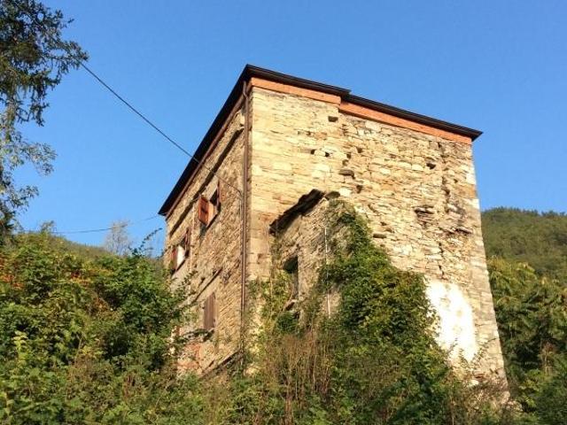 Rustico in vendita a Piacenza