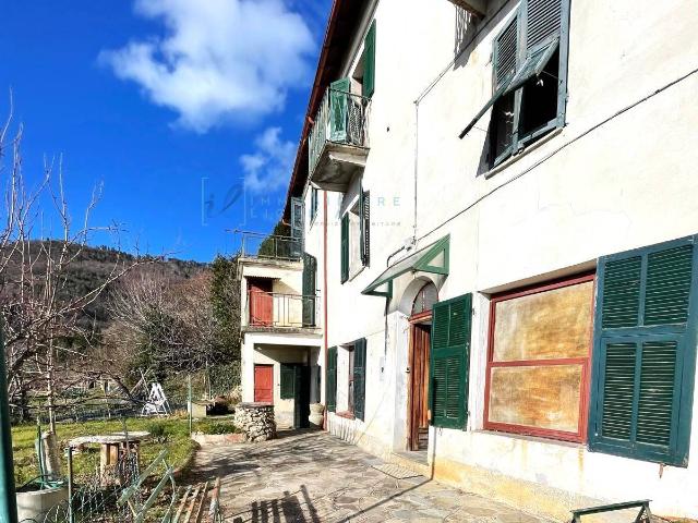 Rustico in vendita a Pieve di Teco, Trovasta