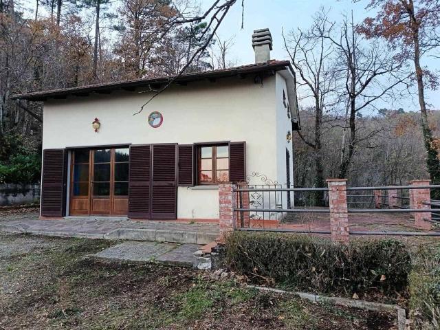 Rustico in vendita a Pistoia