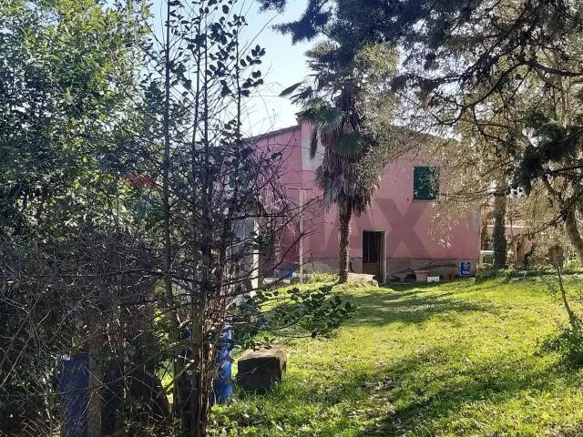 Rustico in vendita a Pomarance