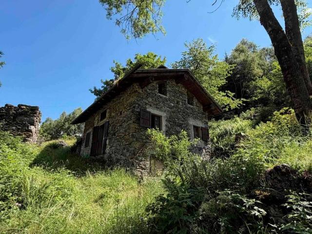 Rustico in vendita a Ponte In Valtellina