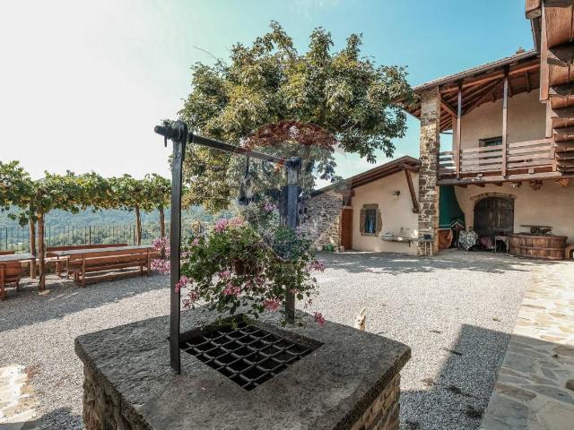 Rustico in vendita a Pontida