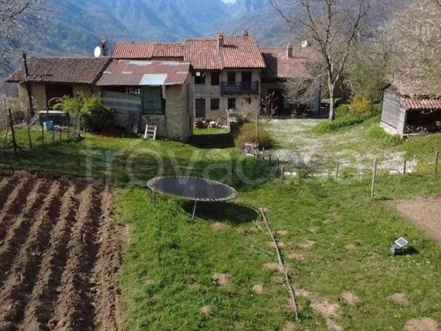 Rustico in vendita a Posina via Paoli, 4