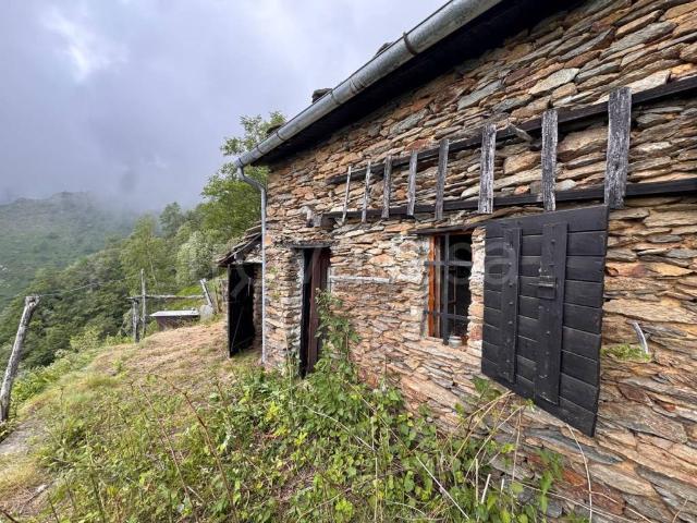 Rustico in vendita a Pradeltorno, Angrogna