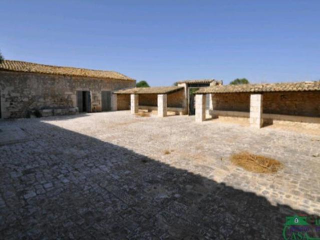 Rustico in vendita a Ragusa