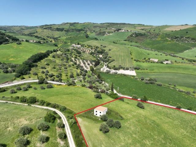 Rustico in vendita a Ragusa
