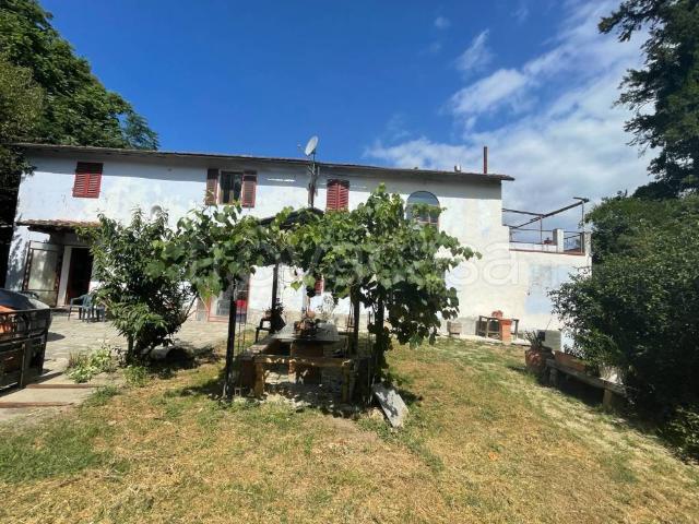 Rustico in vendita a Reggello via xxv aprile, Leccio