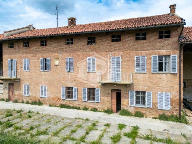Rustico in vendita a Riva Presso Chieri