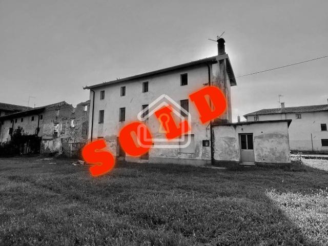 Rustico in vendita a Rivignano Teor