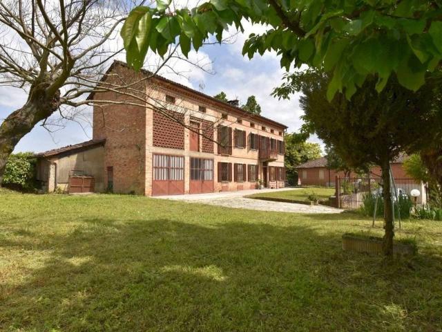 Rustico in vendita a Montegrosso D'Asti