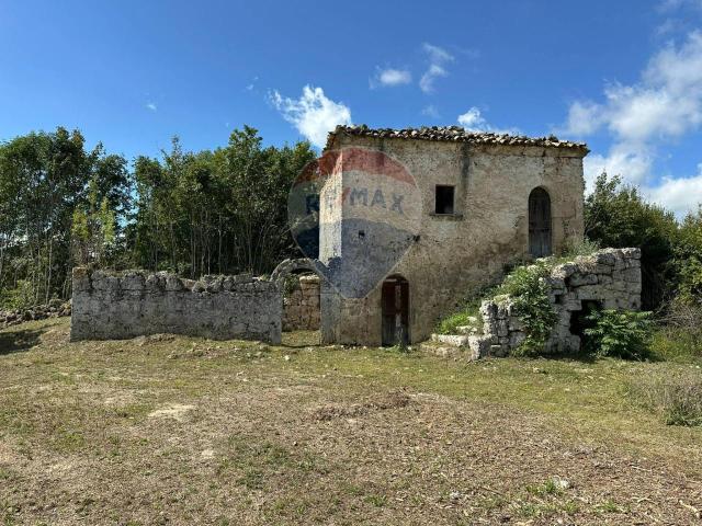 Rustico in vendita a Rocchetta A Volturno