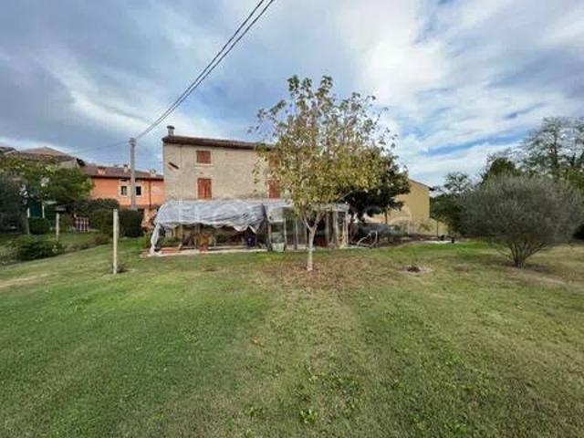 Rustico in vendita a Santa Lucia, Valeggio sul Mincio