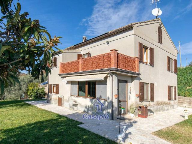 Rustico in vendita a Sant'Elpidio A Mare