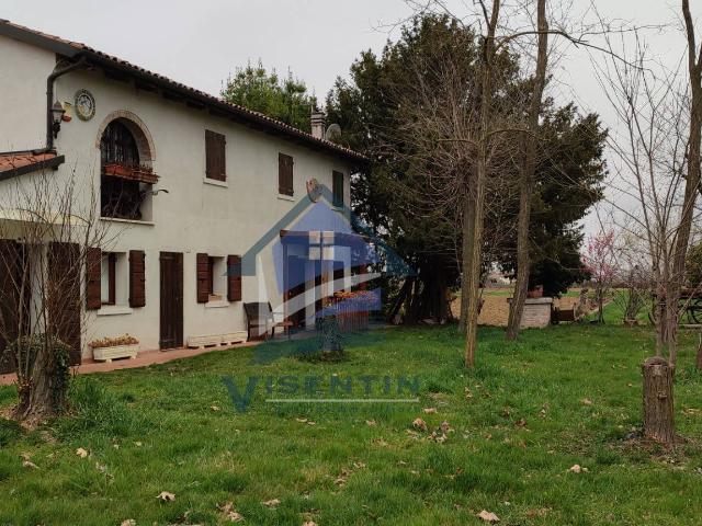 Rustico in vendita a San Biagio di Callalta, Rovar