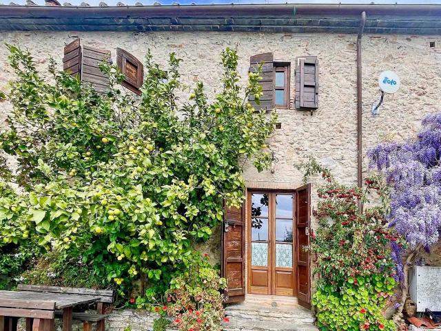 Rustico in vendita a San Giuliano Terme