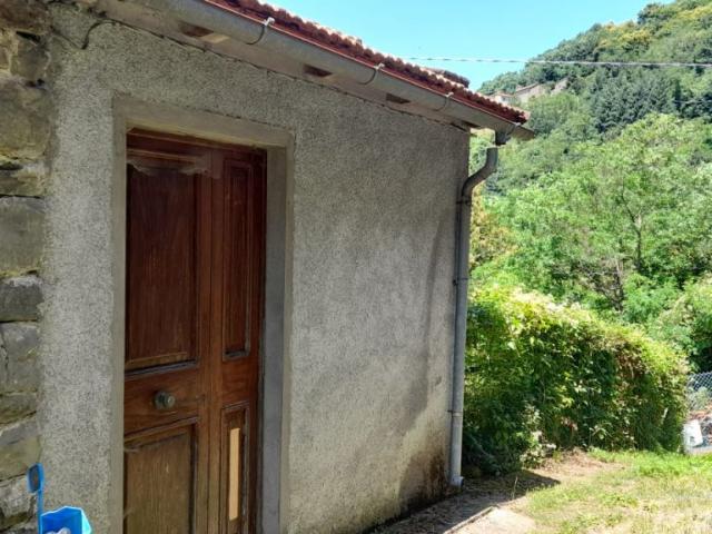 RUSTICO in VENDITA a SAN MARCELLO PITEGLIO Spignana di 2 vani