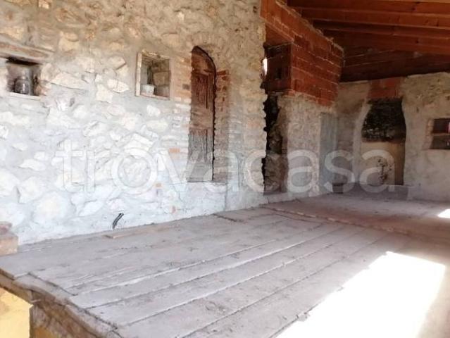 Rustico in vendita a Serle via Ronco, 21