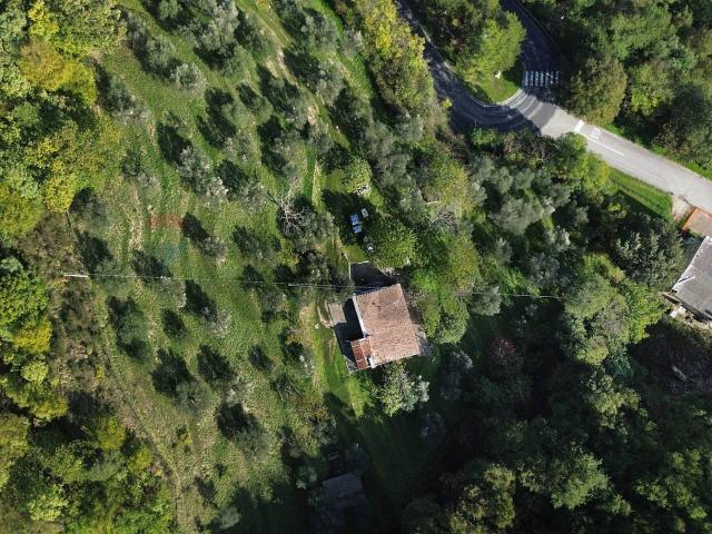 Rustico in vendita a Serra San Quirico