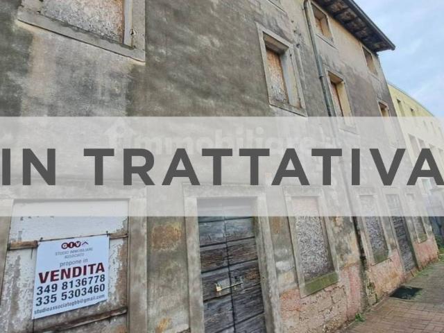 Rustico in vendita a Sommacampagna via Scuole, Caselle
