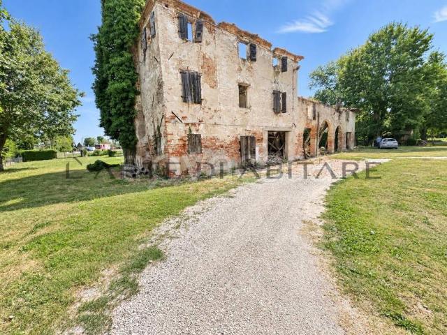 Rustico in vendita a Spinea via Crea