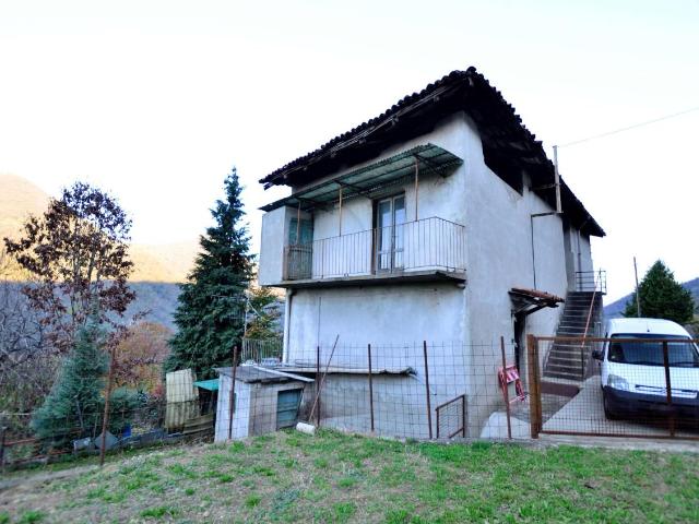 Rustico in vendita a Strozza