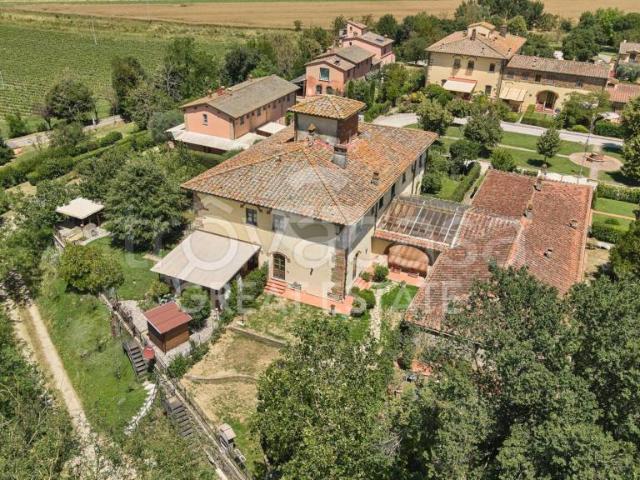 Rustico in vendita ad Arezzo piazza Guido Monaco, Porta Santo Spirito Stazione