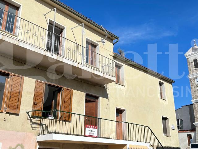 Casa indipendente in vendita a Santa Teresa Gallura