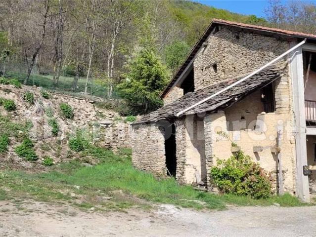 Rustico via giaveno, Cumiana