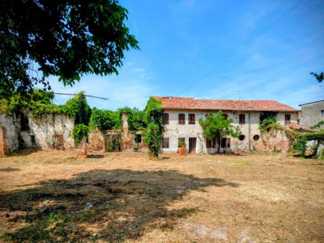 Rustico/Casale in Vendita a Torreglia