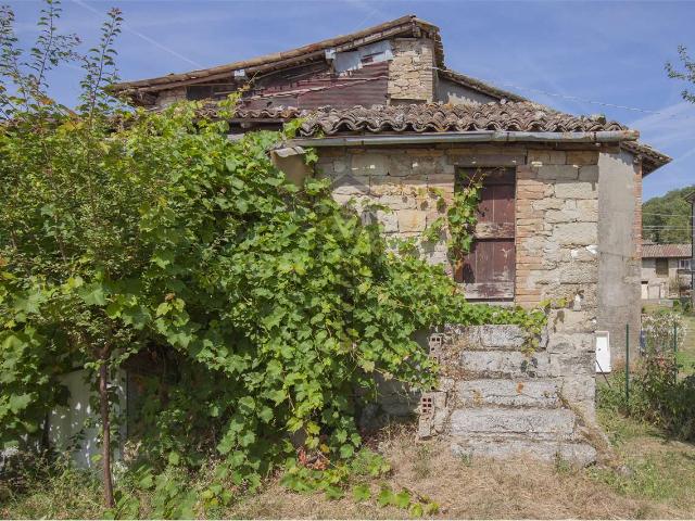 Rustico/Casale in Vendita a Viano