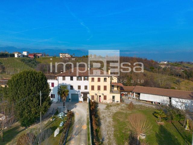 Rustico/Casale in vendita a Conegliano, Costa
