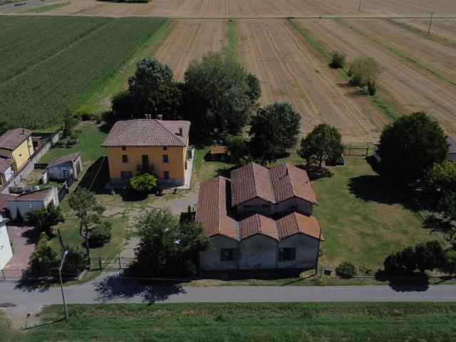 Rustico/Casale in Vendita a Molinella