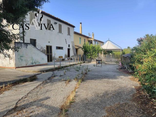Rustico/Casale in vendita a Ripatransone, San Savino