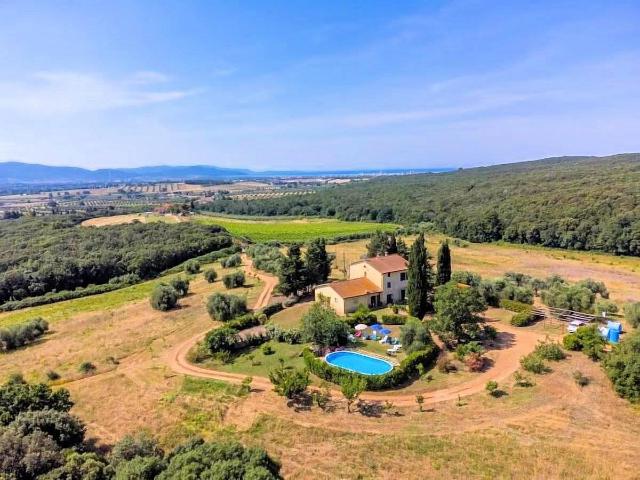Rustico/Casale/Corte di 300 m2 a Follonica 300m² Follonica