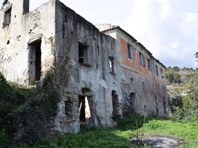 Rustico/Casale/Corte di 440 m2 a Diano Arentino 440m² Diano Arentino