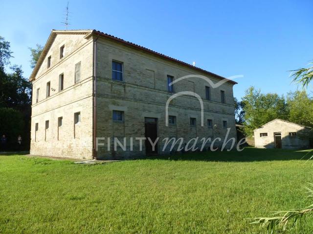 Casale in vendita a Montecosaro, Campagna 776m² Montecosaro