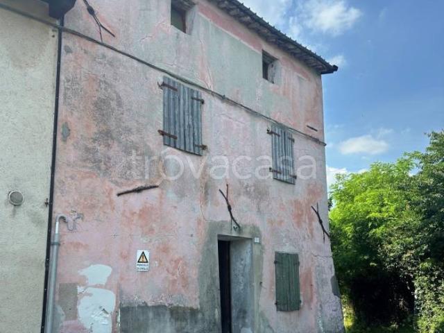 Rustico/casale/corte in vendita a Mussolente via Colombara 1