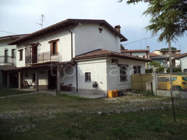 Rustico/casale/corte in vendita a Majano