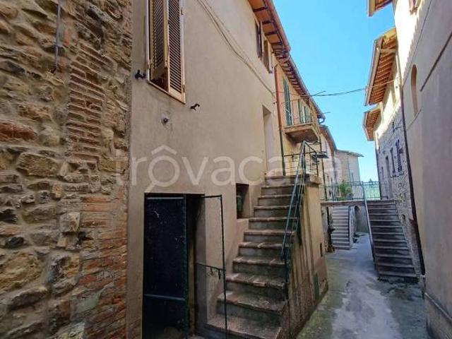 Rustico/casale/corte in vendita a Marsciano via Cairoli, 5, Compignano