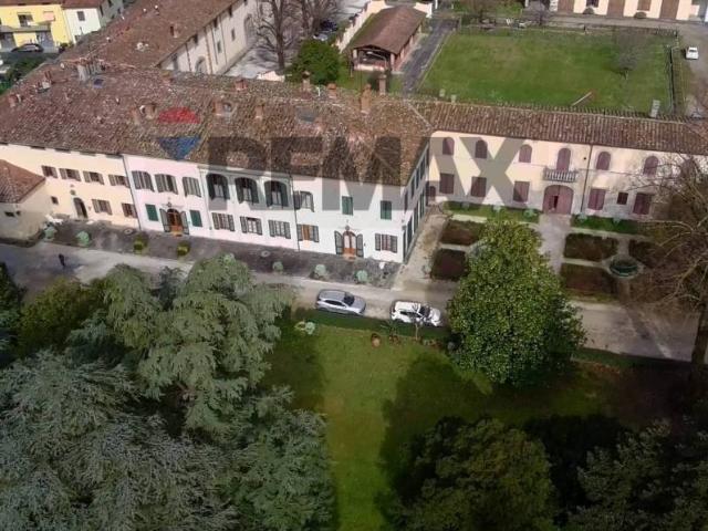 Rustico/casale/corte in vendita a Montale