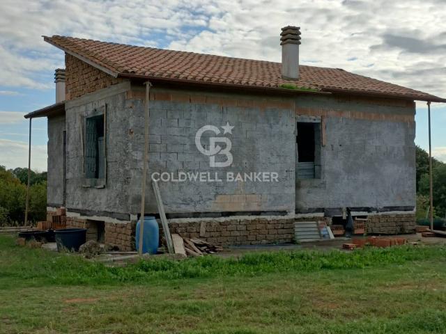 Rustico/Casale/Corte in vendita a Nepi