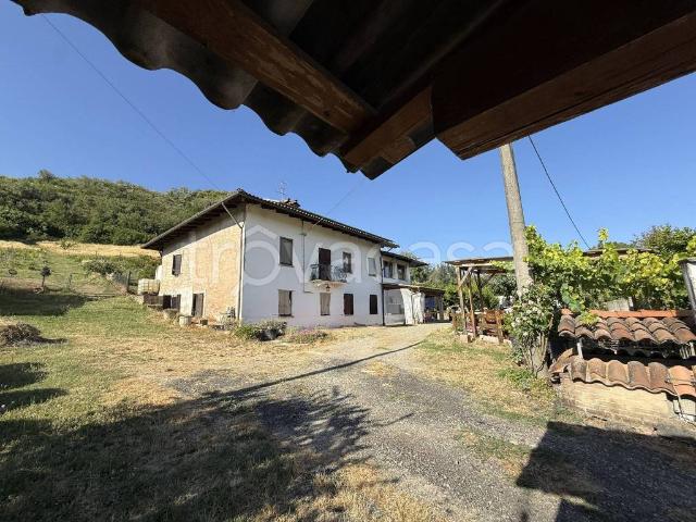 Rustico/casale/corte in vendita a Nizza Monferrato strada Ponteverde, 60