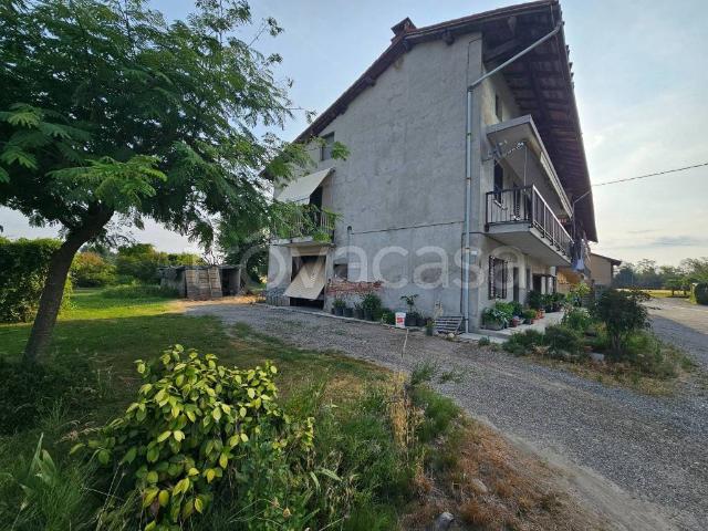 Rustico/casale/corte in vendita a Oleggio via Gaggiolo, 95