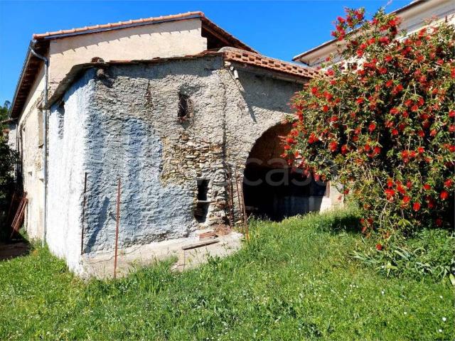 Rustico/casale/corte in vendita a Onzo