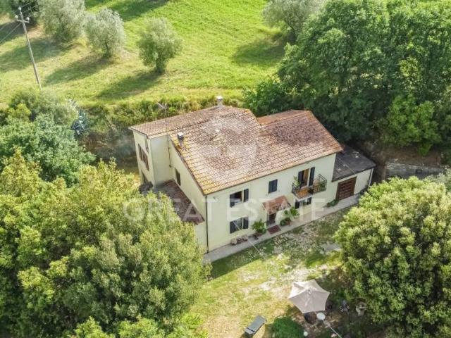 Rustico/casale/corte in vendita a Orvieto