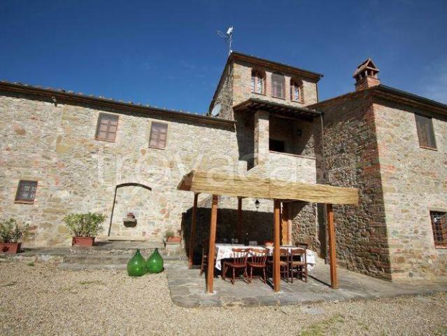 Rustico/casale/corte in vendita a Bucine, Pietraviva